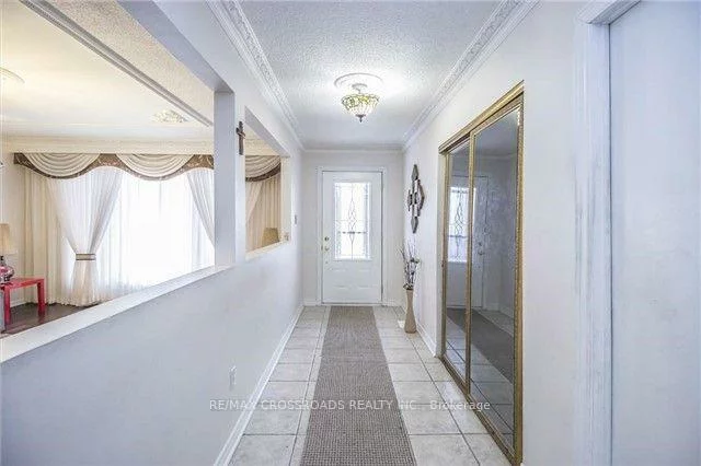 2, Hampstead, Milliken Mills East, Markham