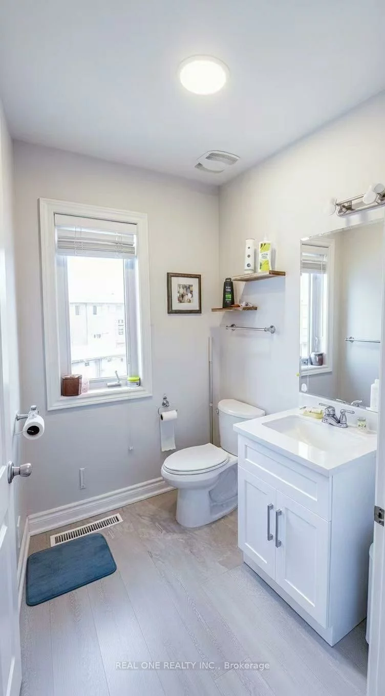 77, Leitchcroft, Commerce Valley, Markham