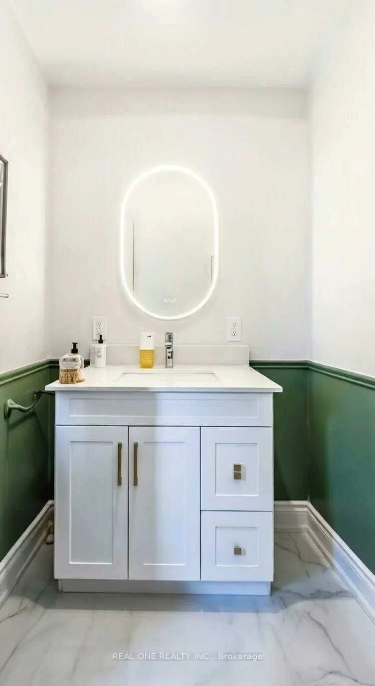 77, Leitchcroft, Commerce Valley, Markham