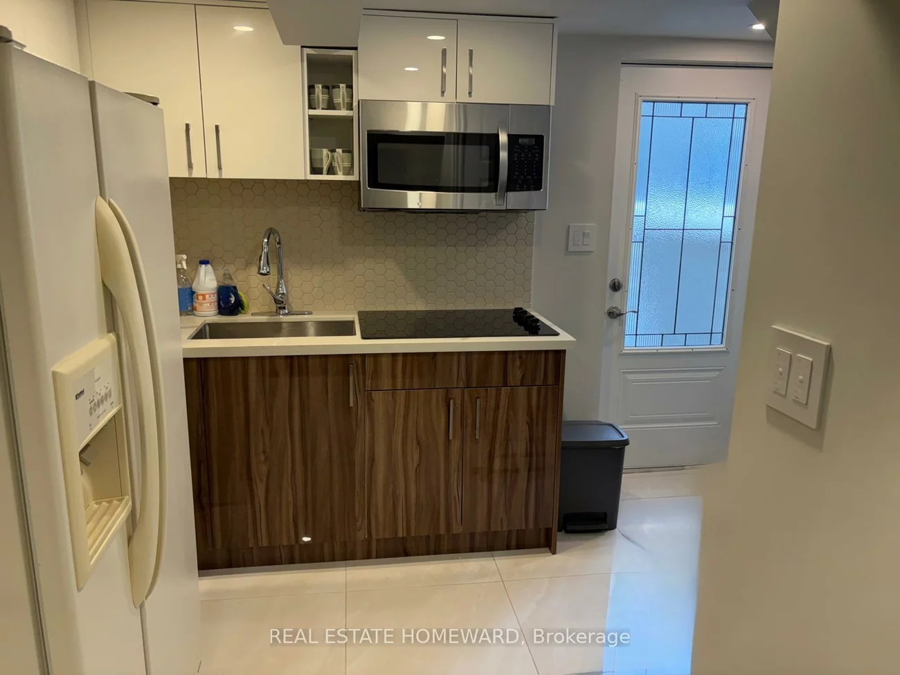 33, Braeburn, Aileen-Willowbrook, Markham