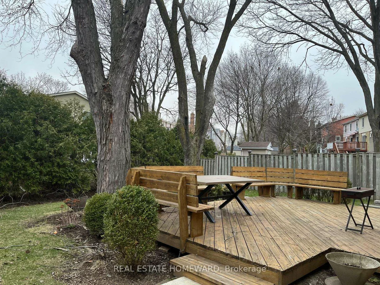 33, Braeburn, Aileen-Willowbrook, Markham