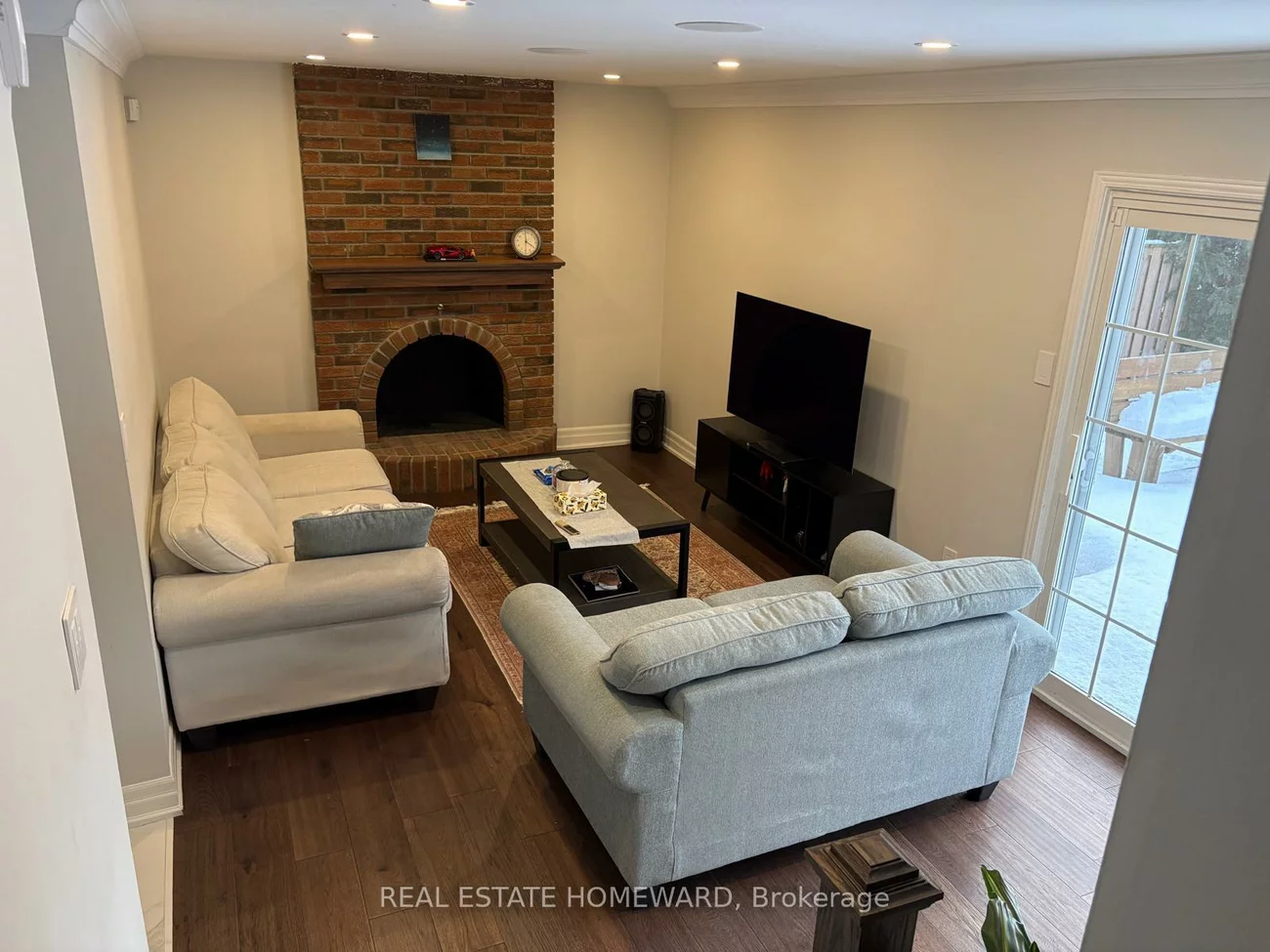 33, Braeburn, Aileen-Willowbrook, Markham