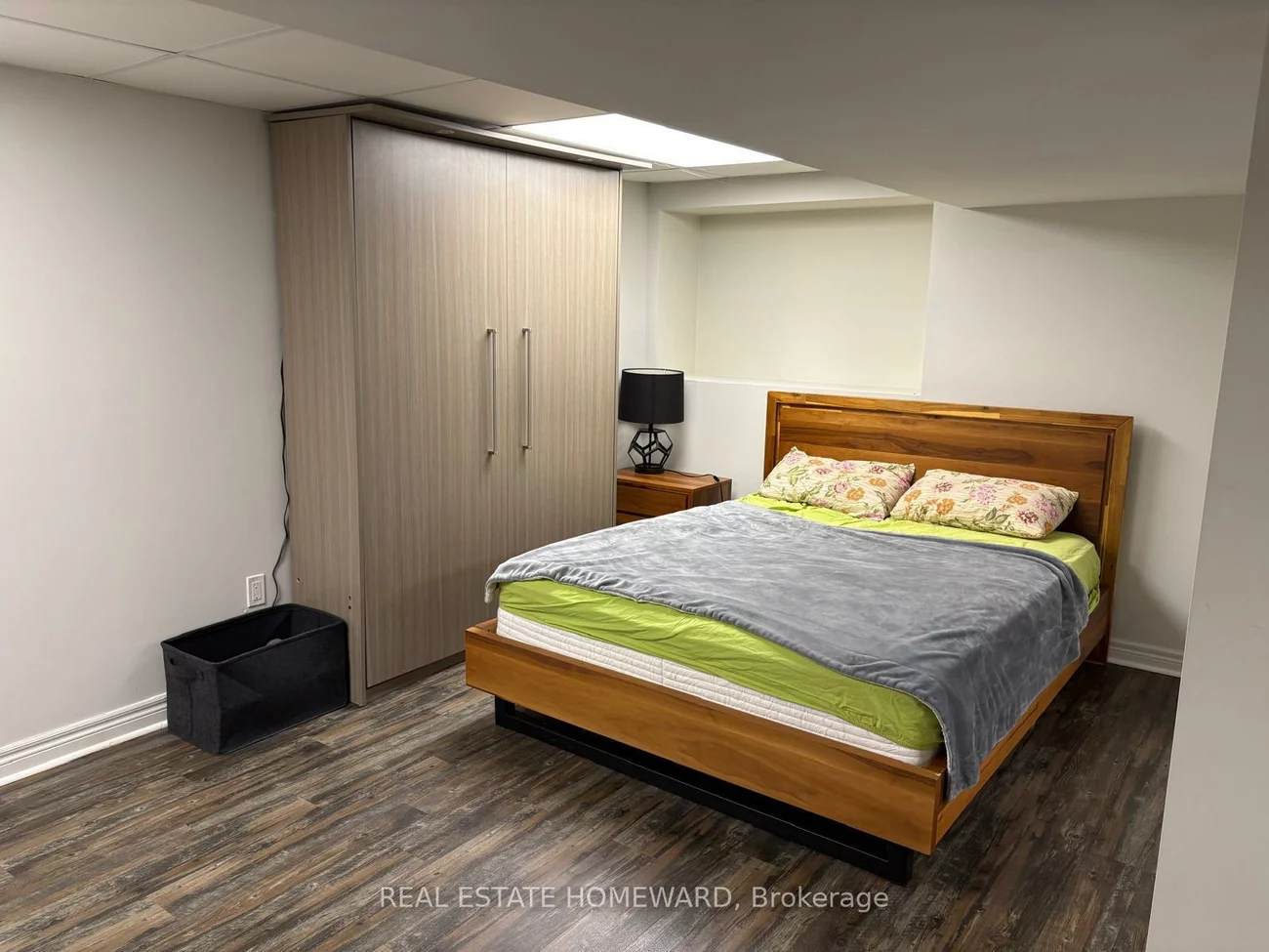 33, Braeburn, Aileen-Willowbrook, Markham