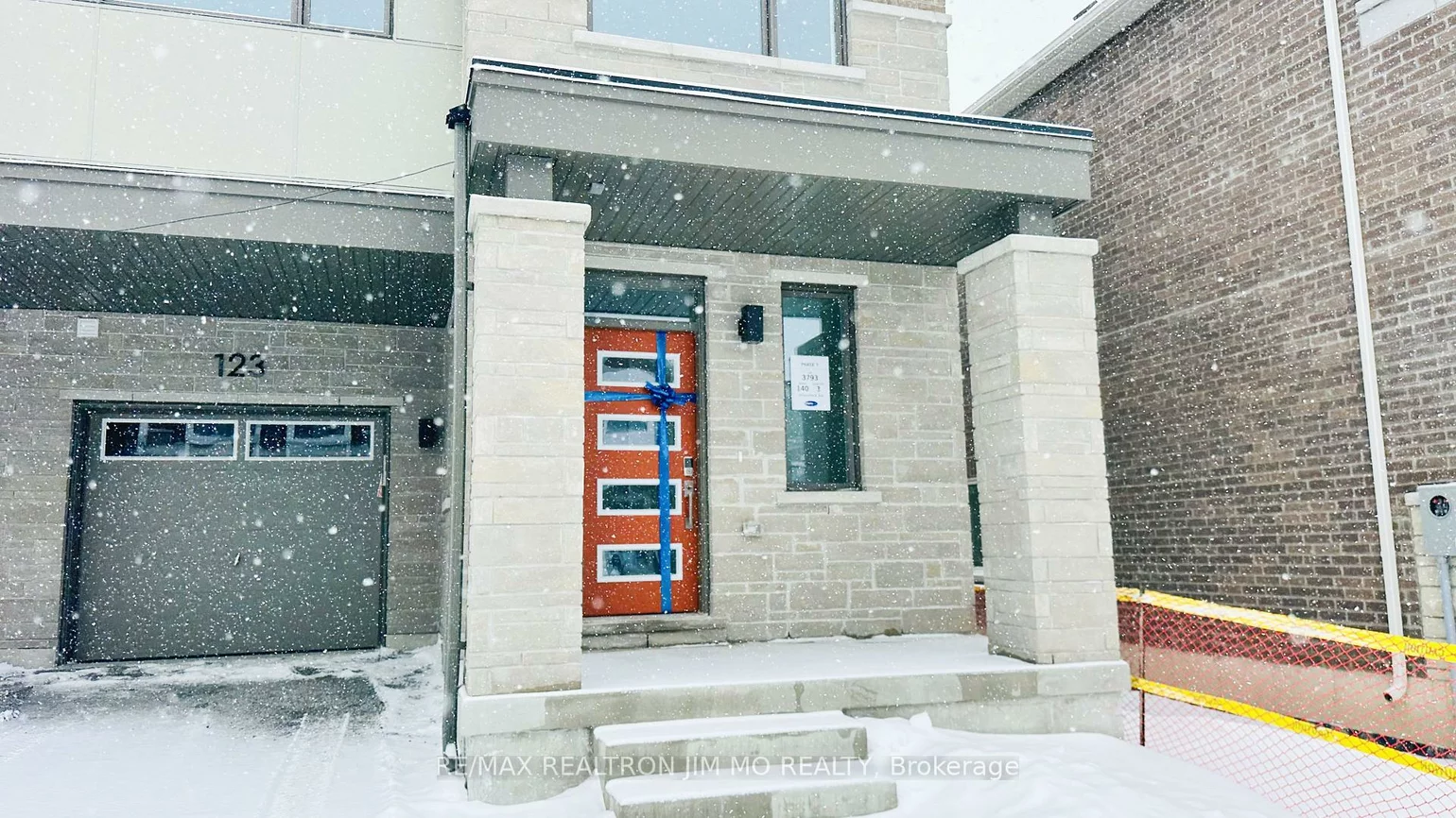 123, Leslie Richards, Rural Markham, Markham