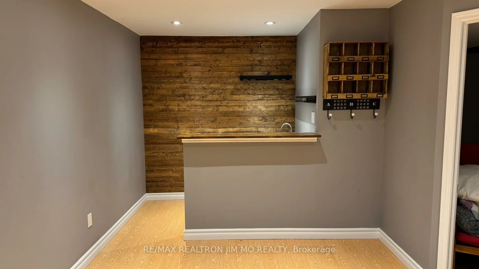 50, Reginald, Markham Village, Markham