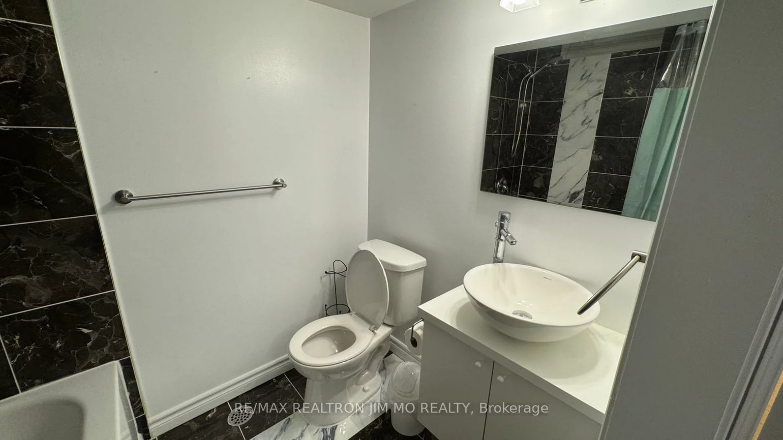 50, Reginald, Markham Village, Markham