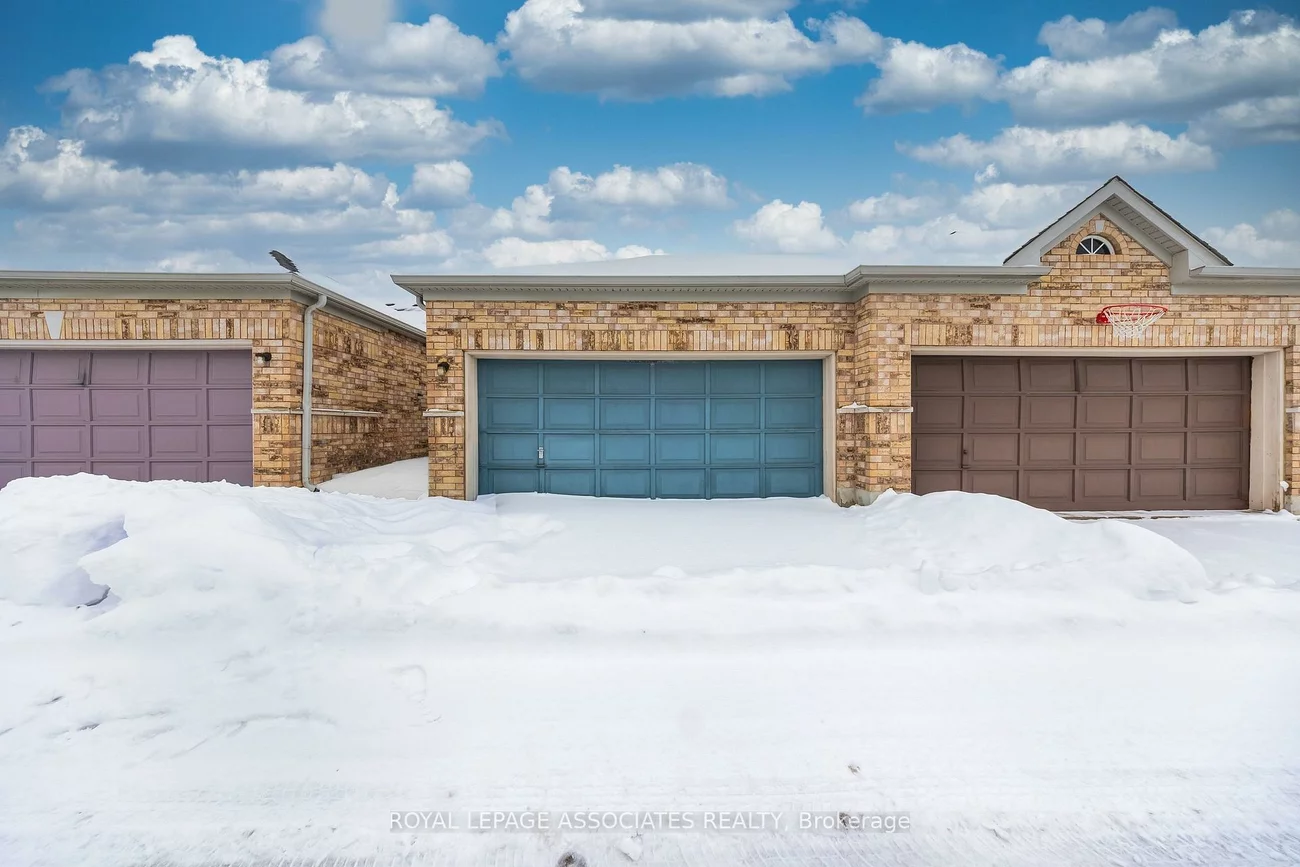 77, Andriana, Box Grove, Markham