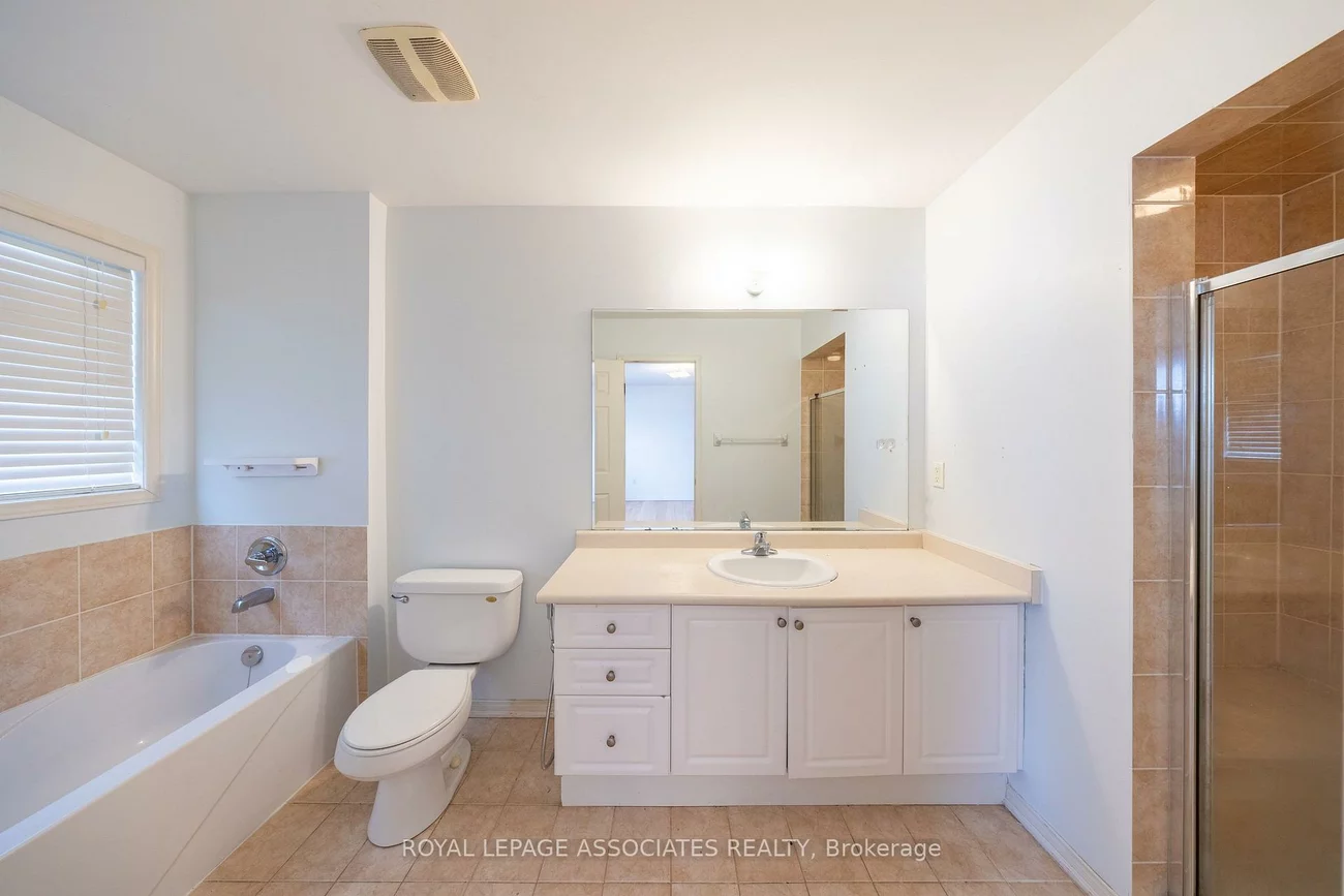 77, Andriana, Box Grove, Markham