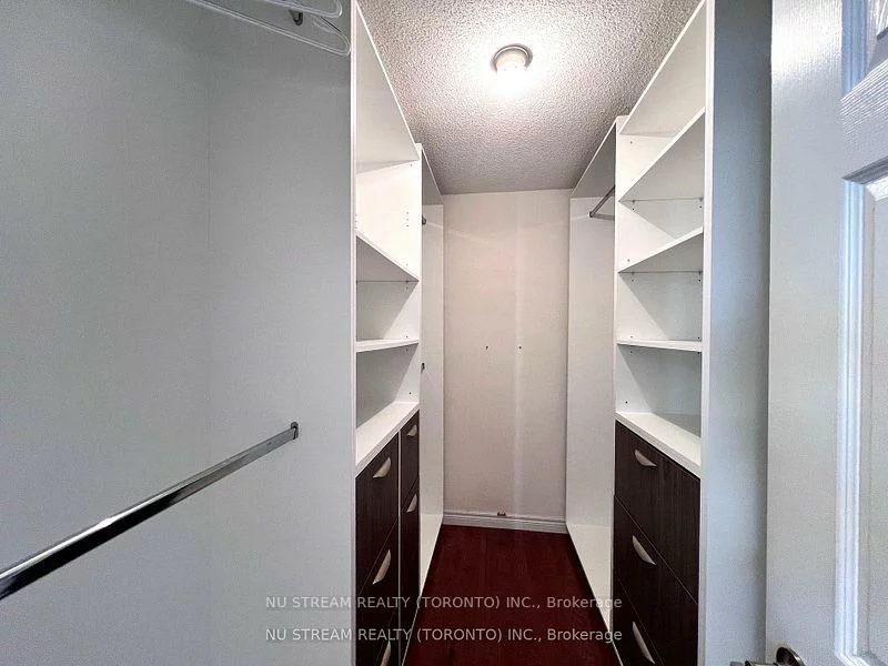 5, Victoria Wood, Greensborough, Markham