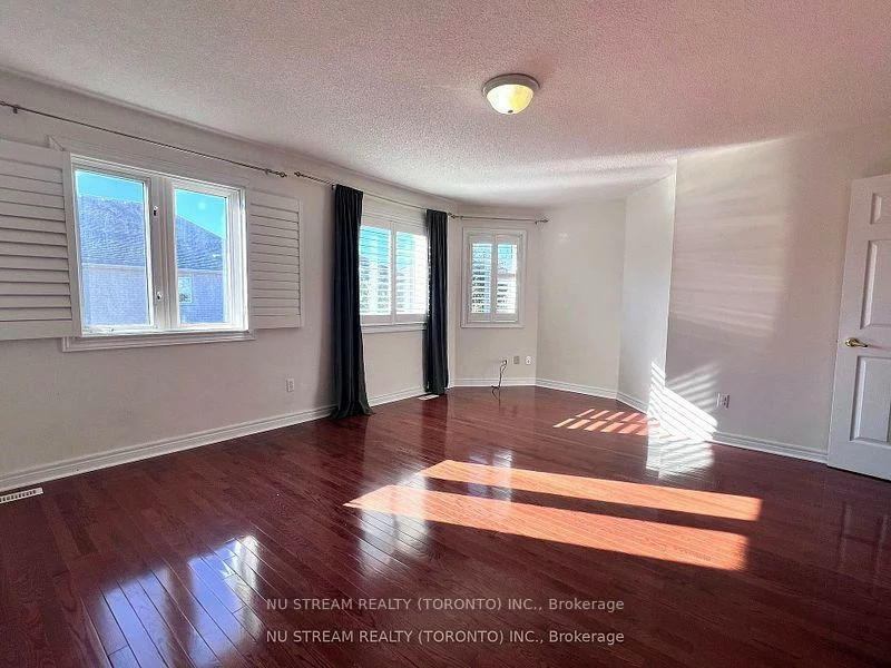 5, Victoria Wood, Greensborough, Markham