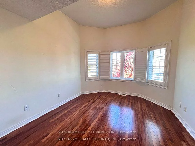 5, Victoria Wood, Greensborough, Markham