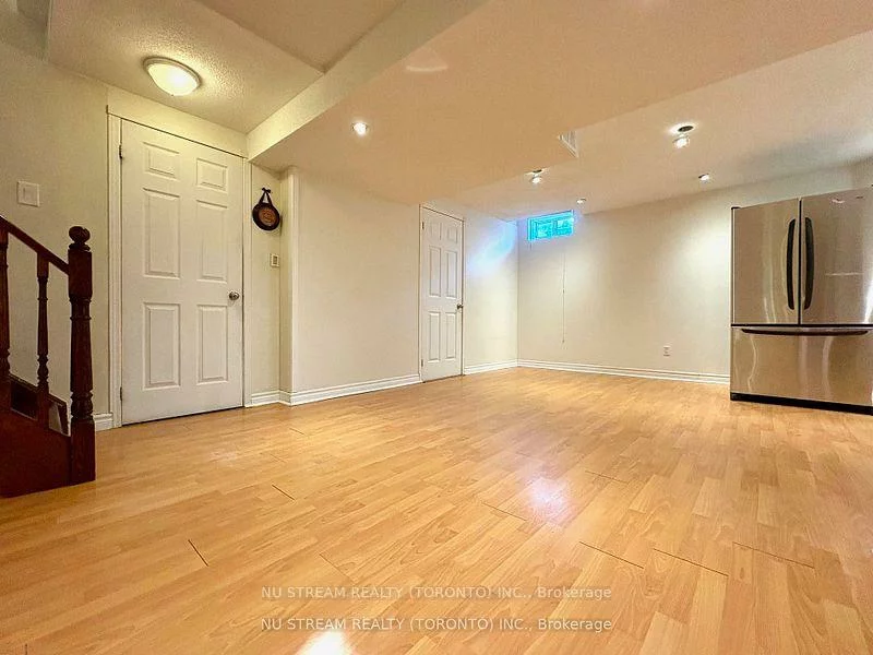 5, Victoria Wood, Greensborough, Markham