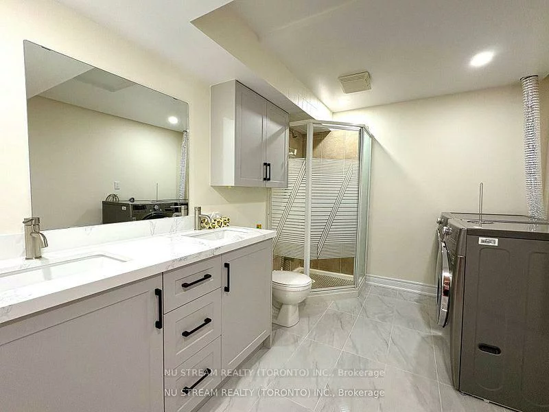 5, Victoria Wood, Greensborough, Markham