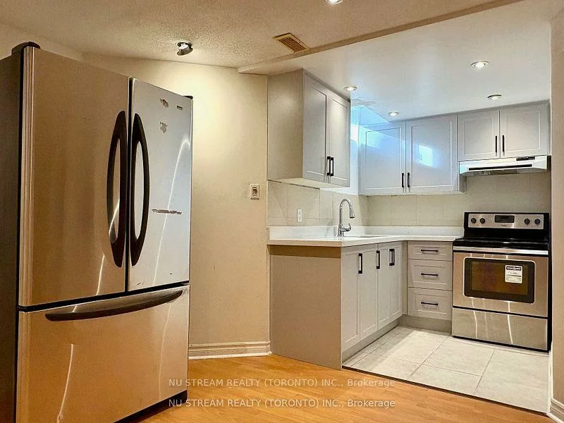 5, Victoria Wood, Greensborough, Markham