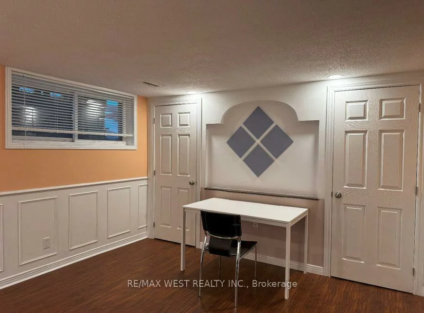 16, Milne, Bullock, Markham