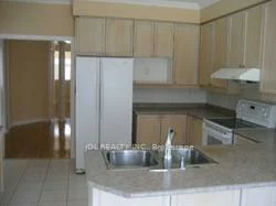 105, Elmrill, Berczy, Markham