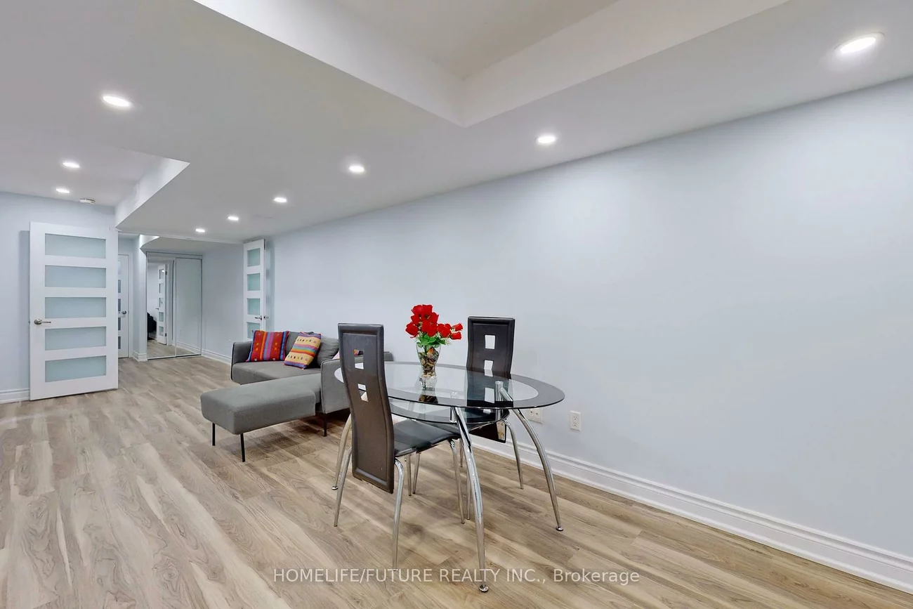 72, Mohandas, Cedarwood, Markham