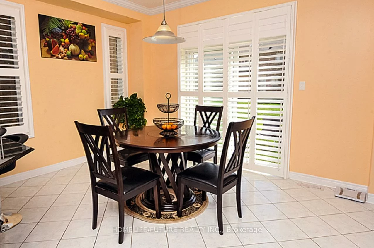 33, Silkgrove, Wismer, Markham