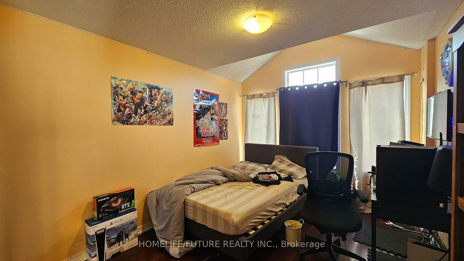 33, Silkgrove, Wismer, Markham