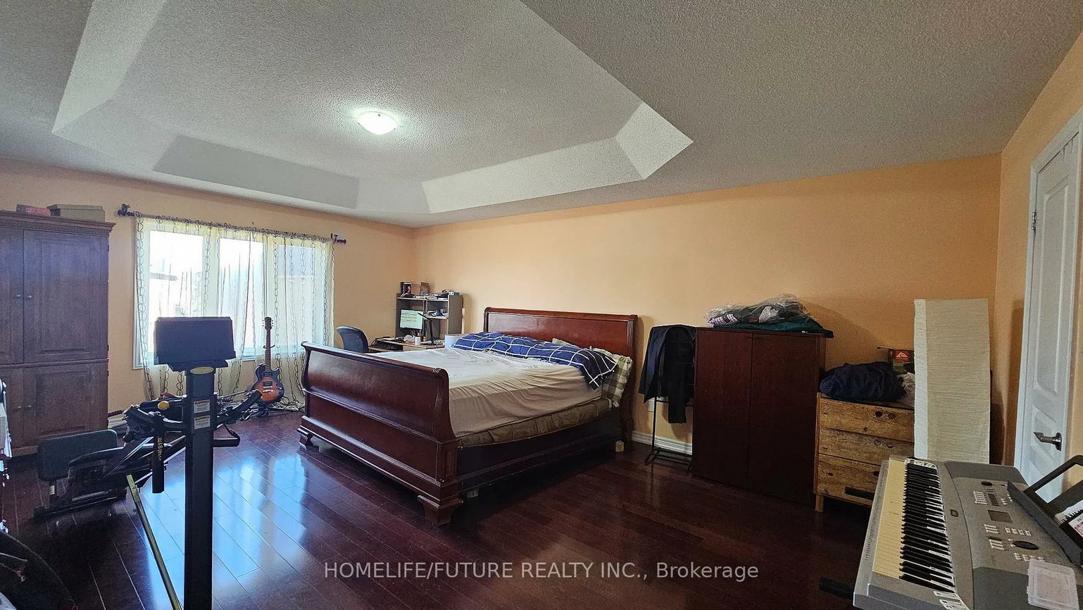 33, Silkgrove, Wismer, Markham