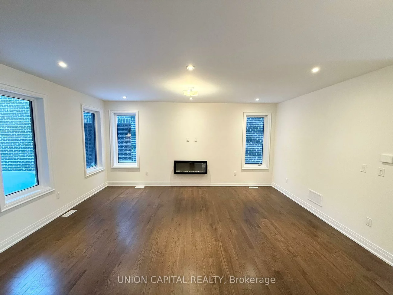 40, Mindanao, Victoria Manor-Jennings Gate, Markham