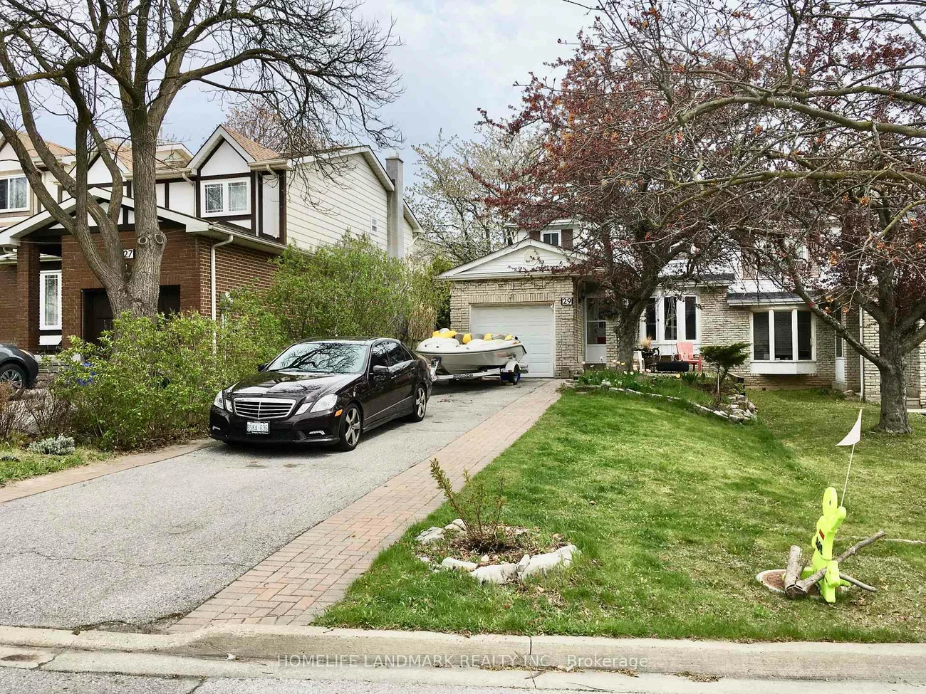 29, West Borough, Aileen-Willowbrook, Markham