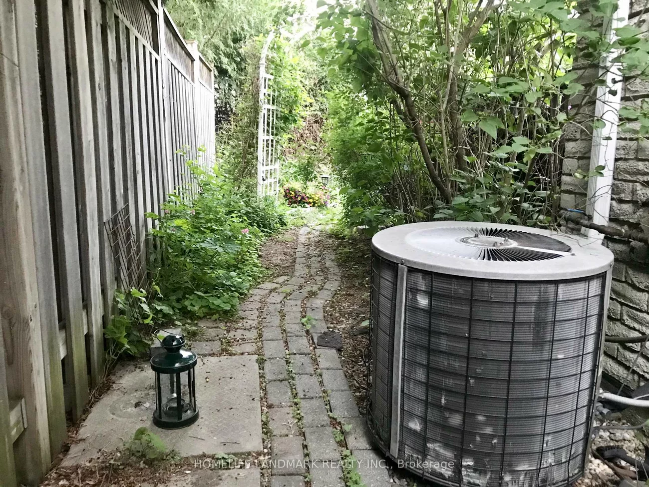 29, West Borough, Aileen-Willowbrook, Markham