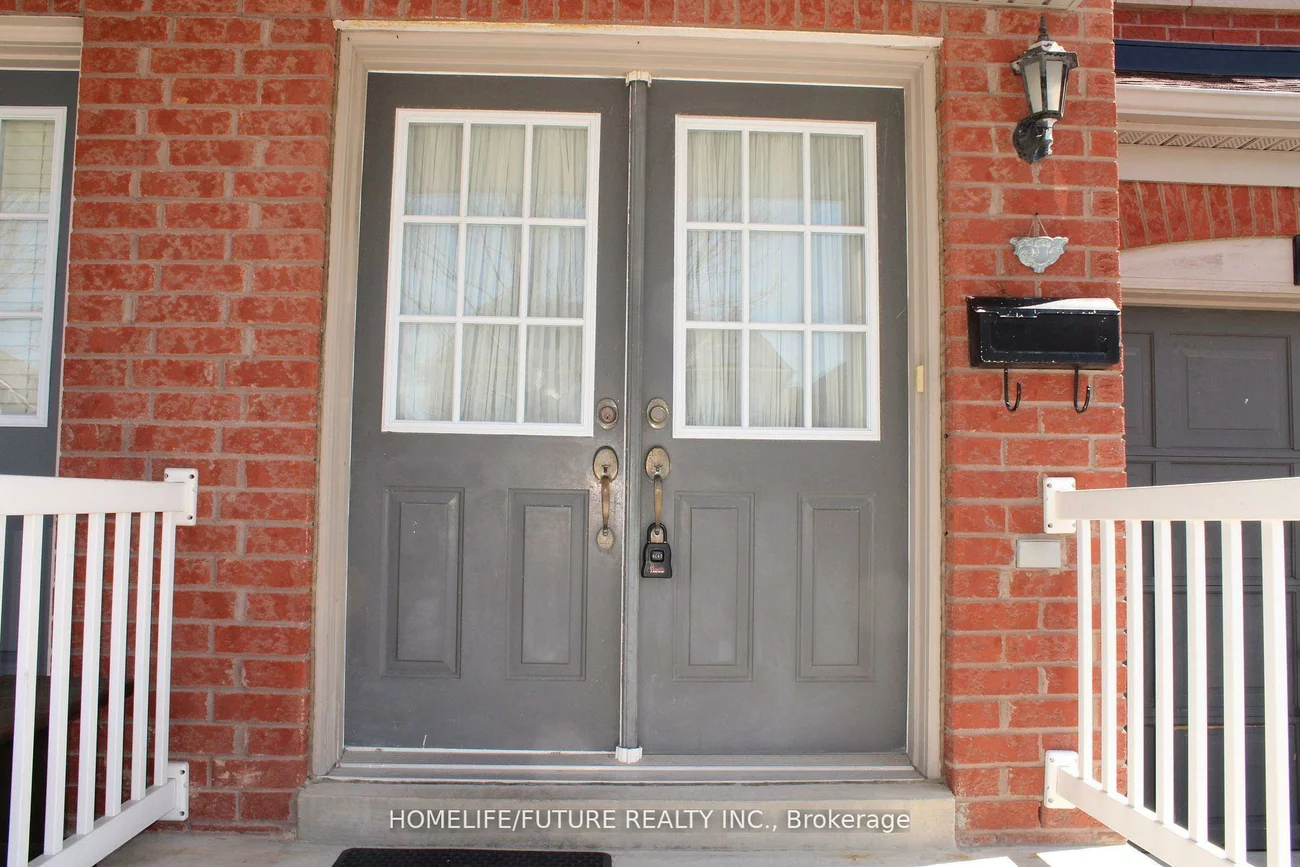 33, Tara, Cedarwood, Markham