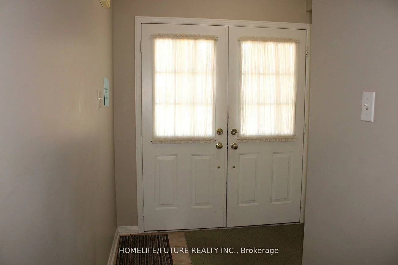 33, Tara, Cedarwood, Markham