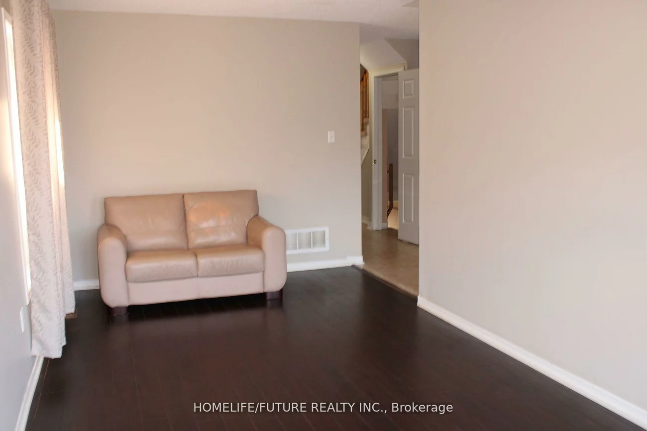 33, Tara, Cedarwood, Markham