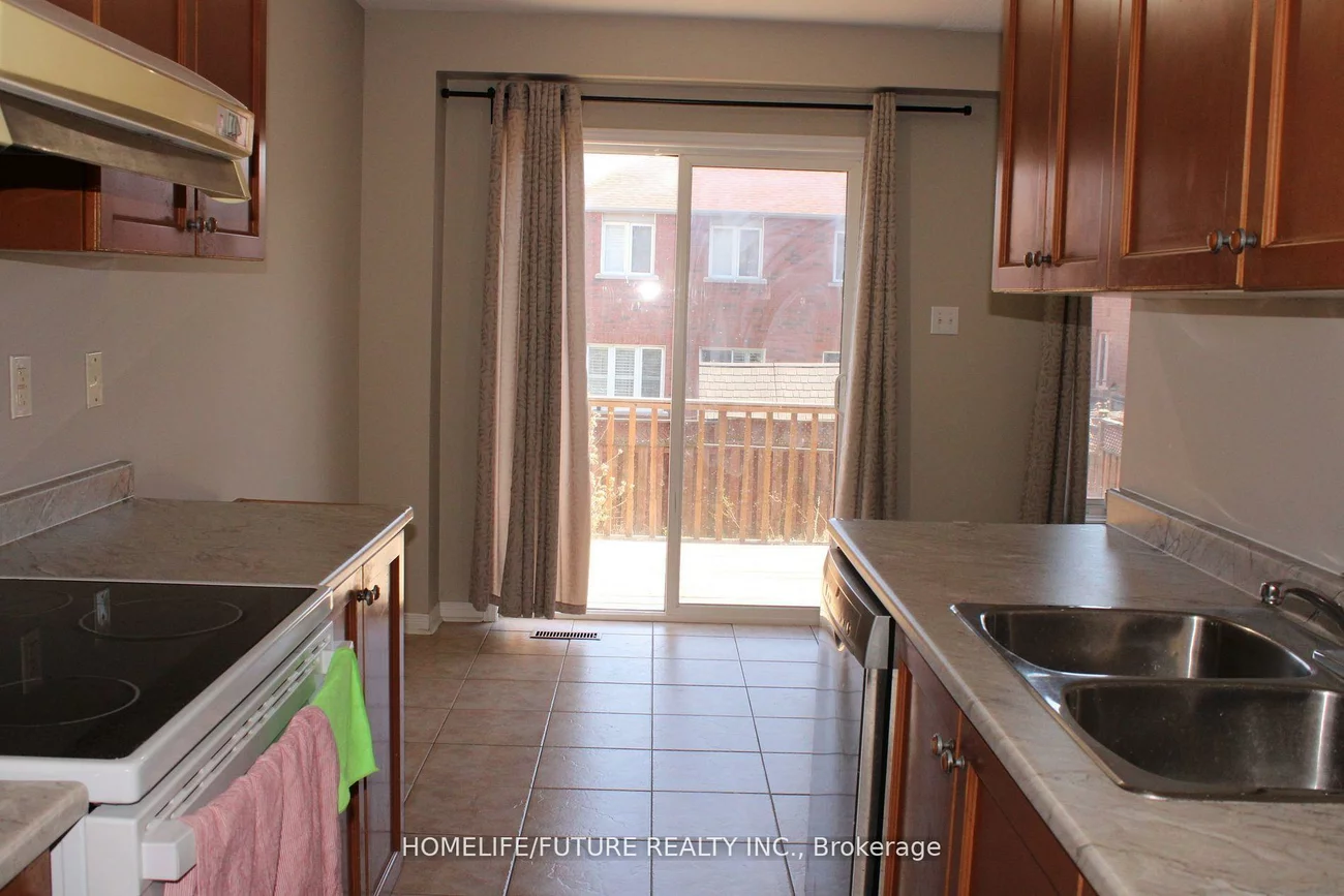 33, Tara, Cedarwood, Markham