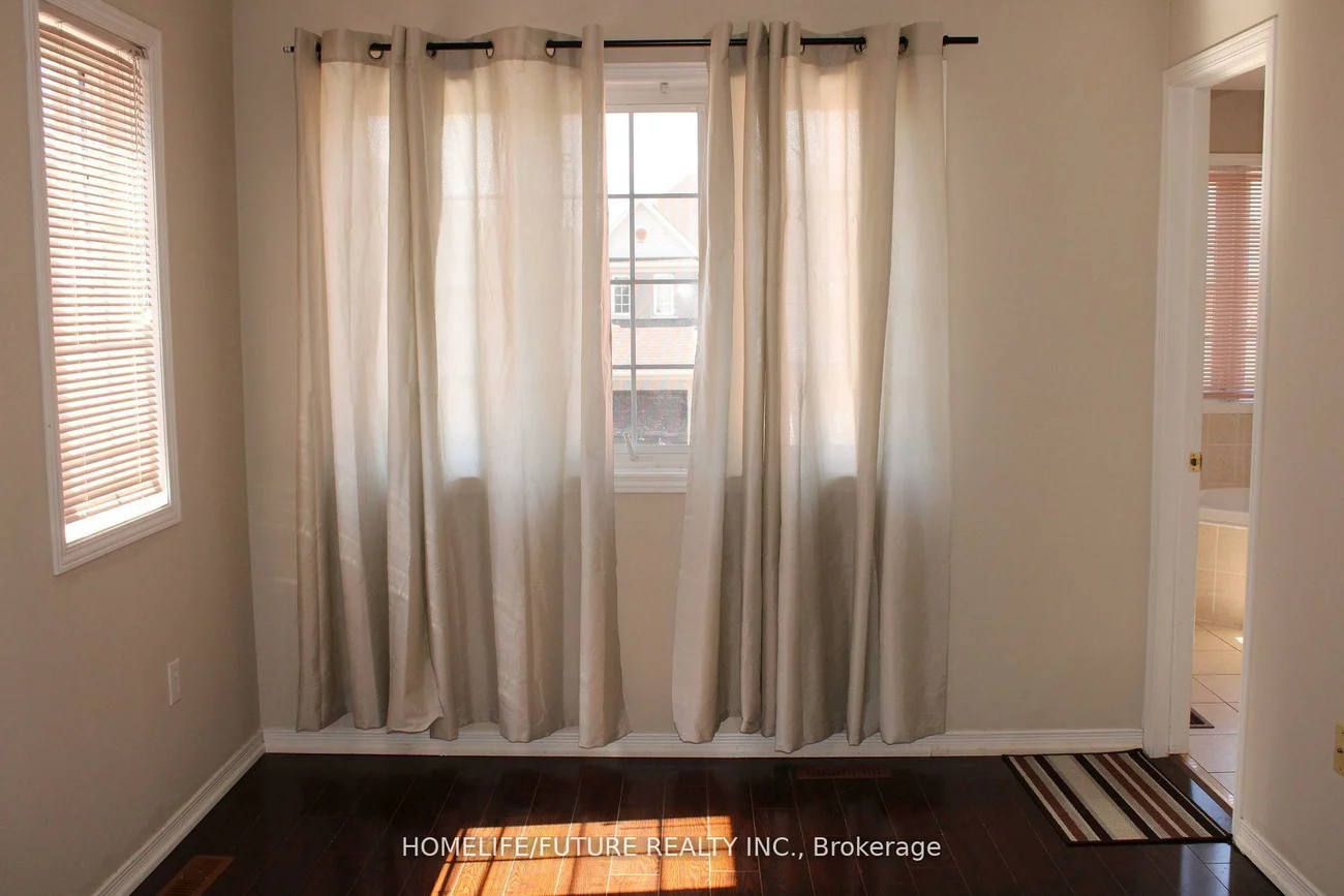 33, Tara, Cedarwood, Markham