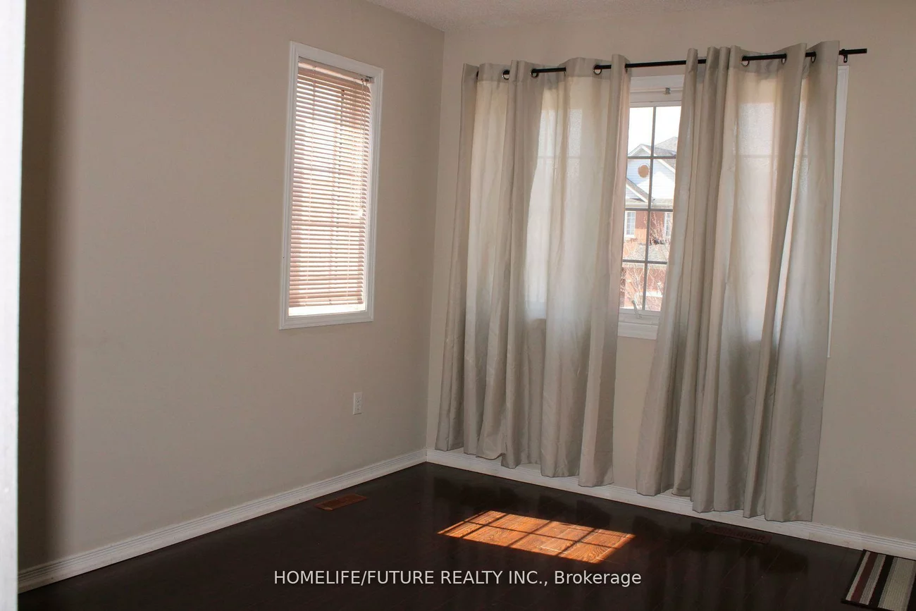 33, Tara, Cedarwood, Markham