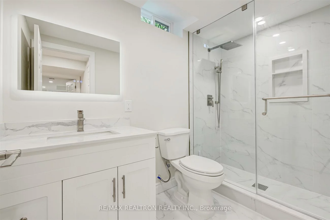 12, Randall, Milliken Mills East, Markham