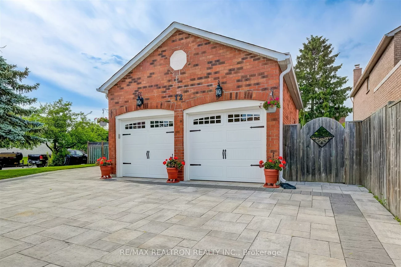 12, Randall, Milliken Mills East, Markham