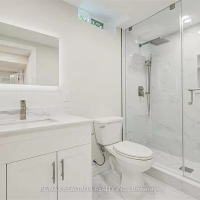 12, Randall, Milliken Mills East, Markham