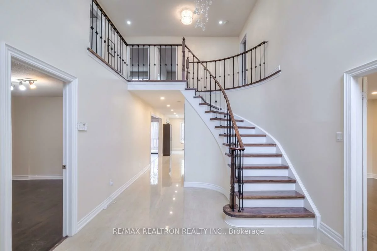 78, Soho, Markville, Markham