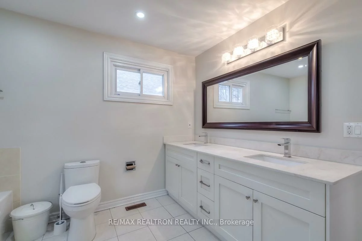 78, Soho, Markville, Markham