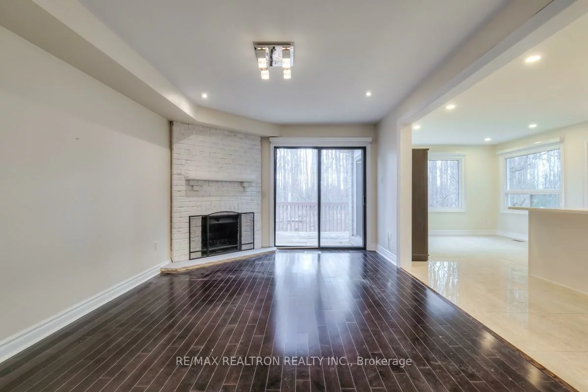 78, Soho, Markville, Markham