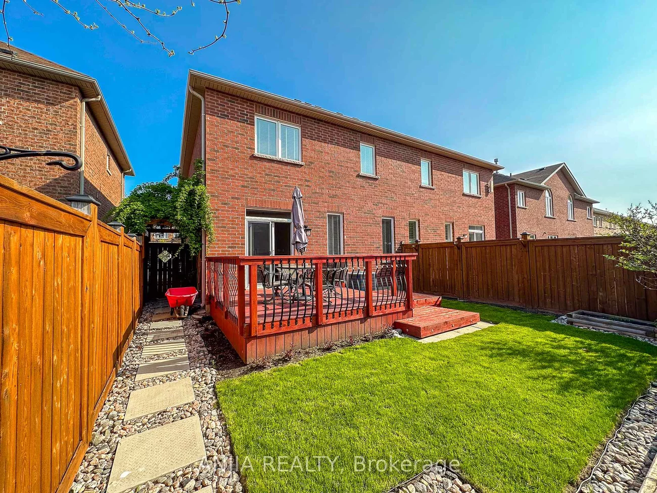 21, Fitzroy, Wismer, Markham