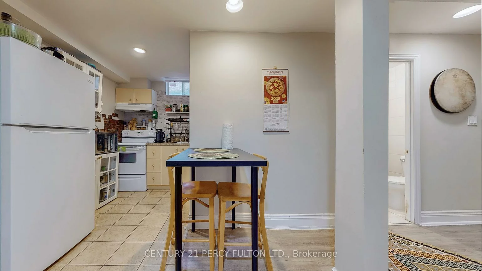 158, Holm, Aileen-Willowbrook, Markham