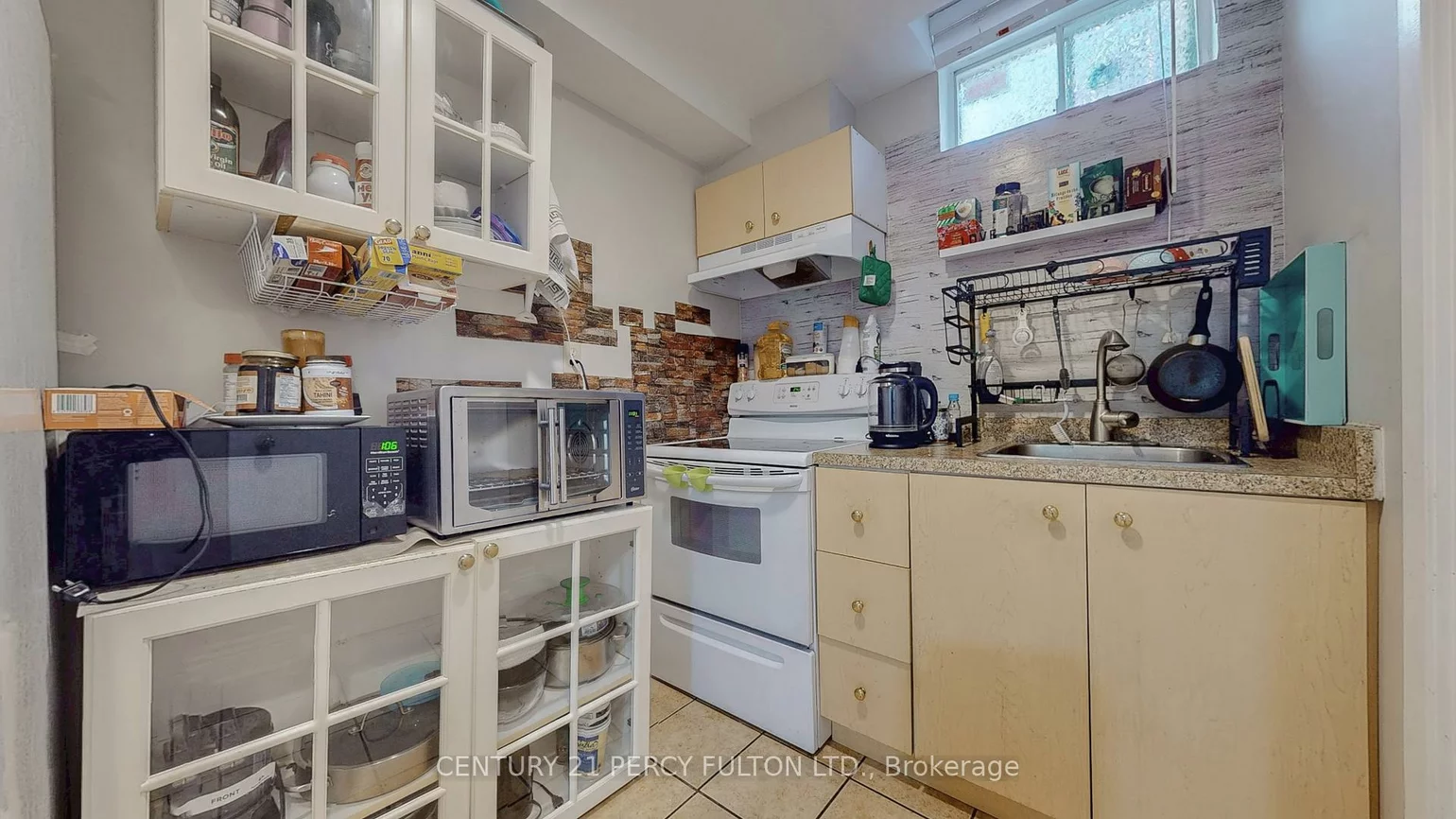 158, Holm, Aileen-Willowbrook, Markham