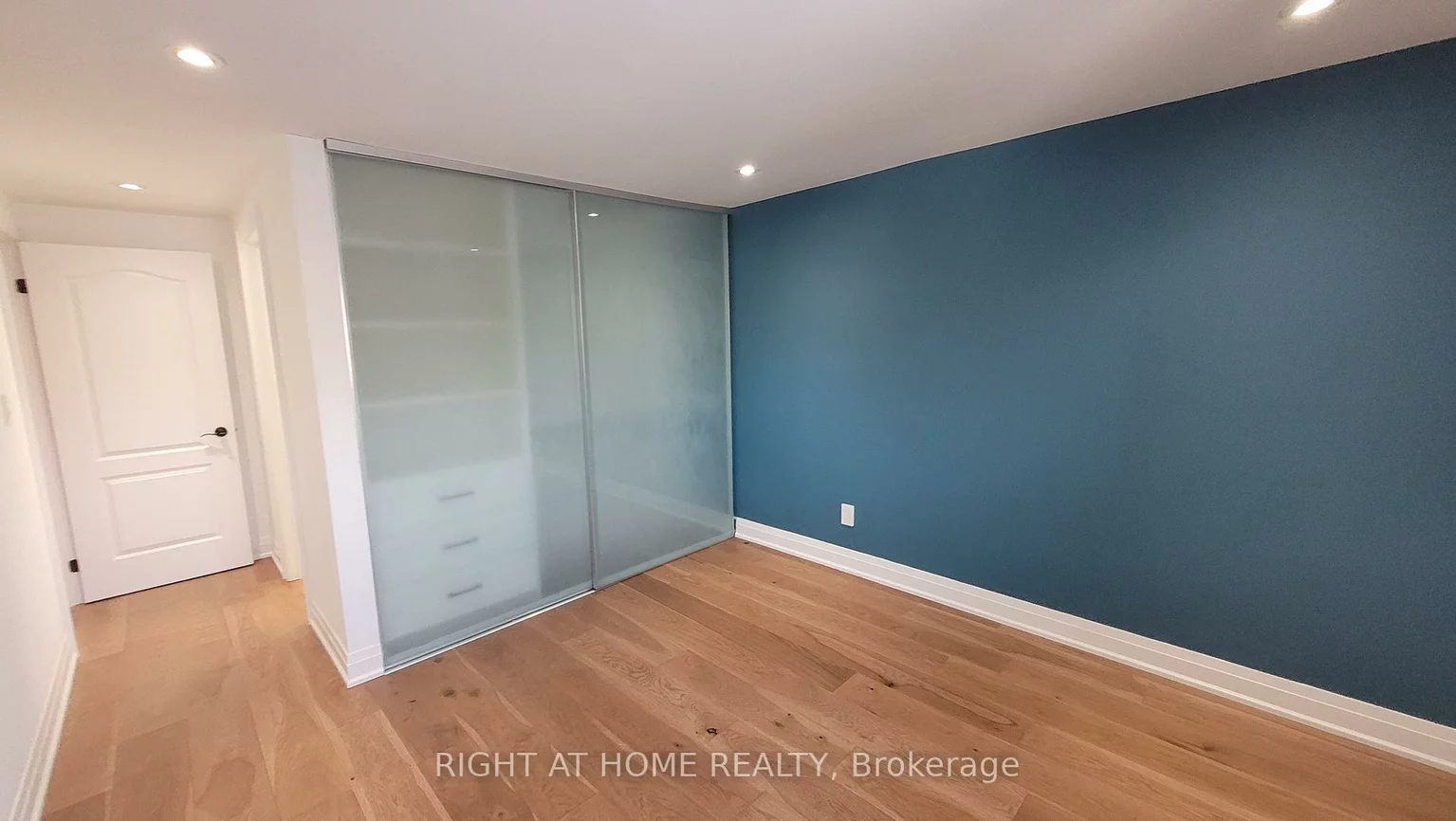 2, Clydesdale, Milliken Mills West, Markham