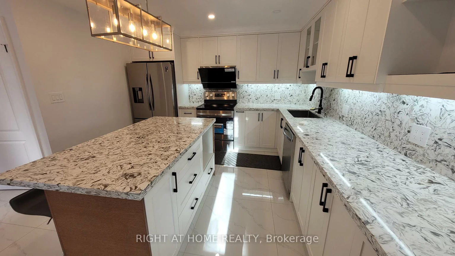 2, Clydesdale, Milliken Mills West, Markham