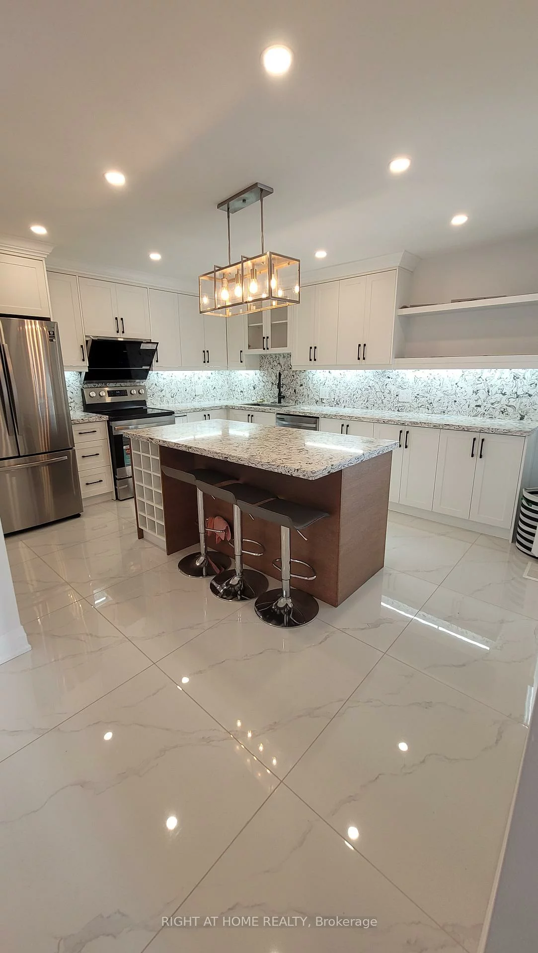 2, Clydesdale, Milliken Mills West, Markham