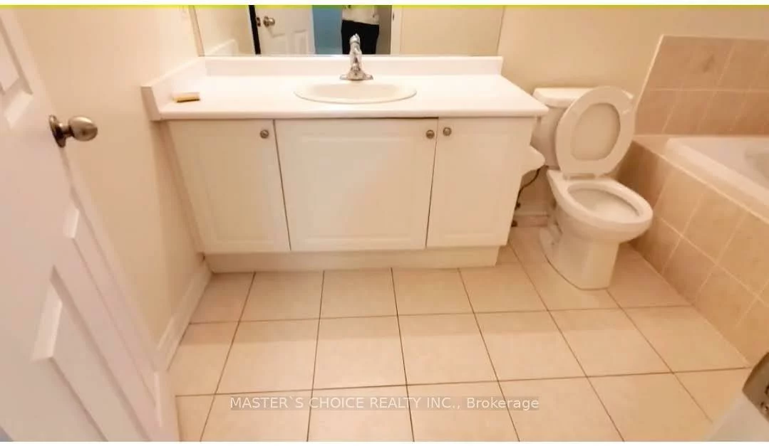 100, Rougeview Park, Greensborough, Markham