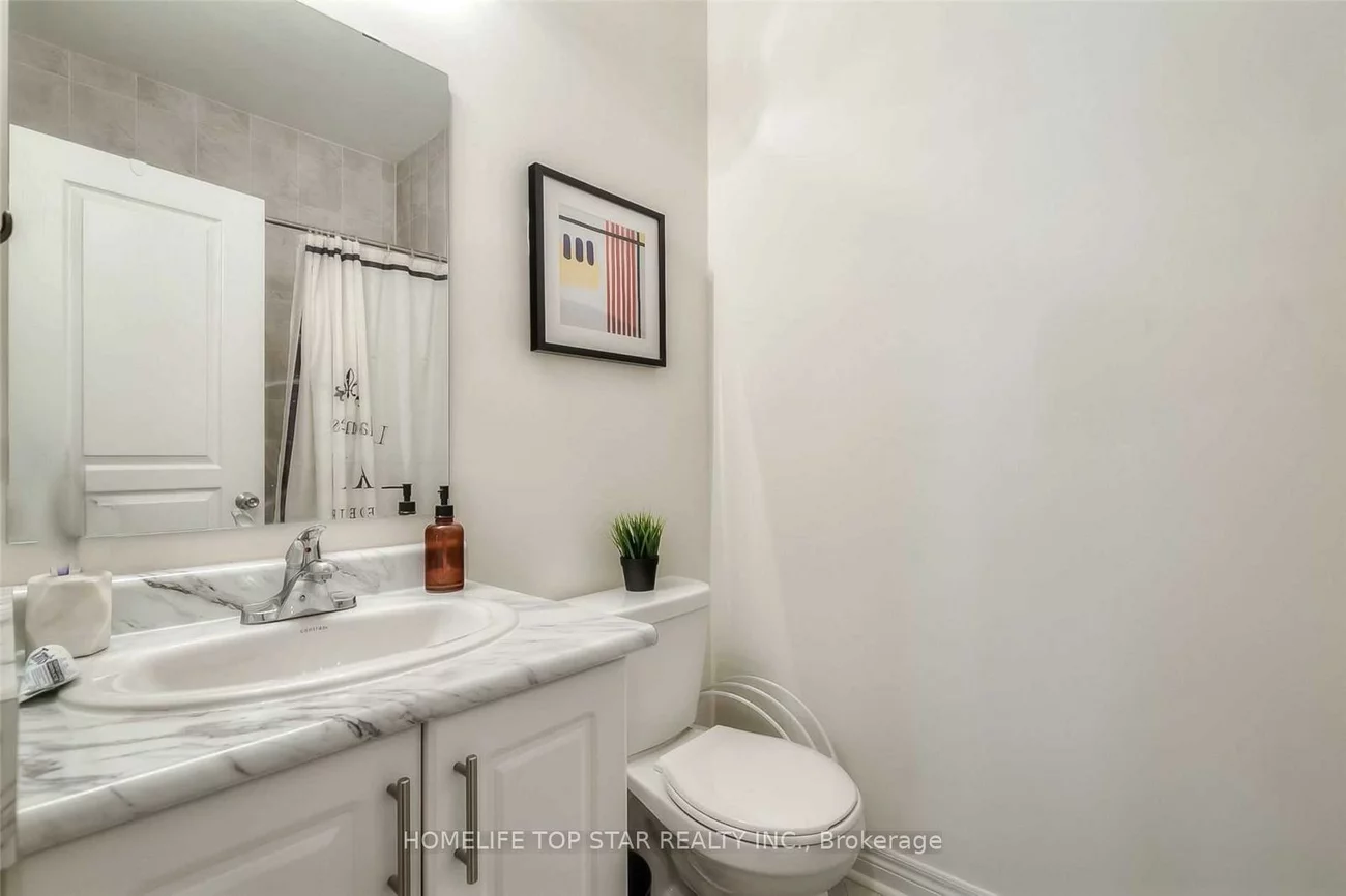 319, William Forster - (Coach House), Cornell, Markham