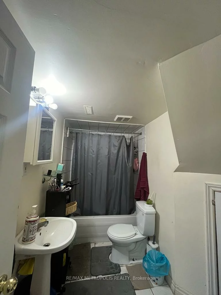 2, Mayflower, Milliken Mills East, Markham