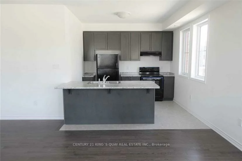 56, Cornell Centre, Cornell, Markham