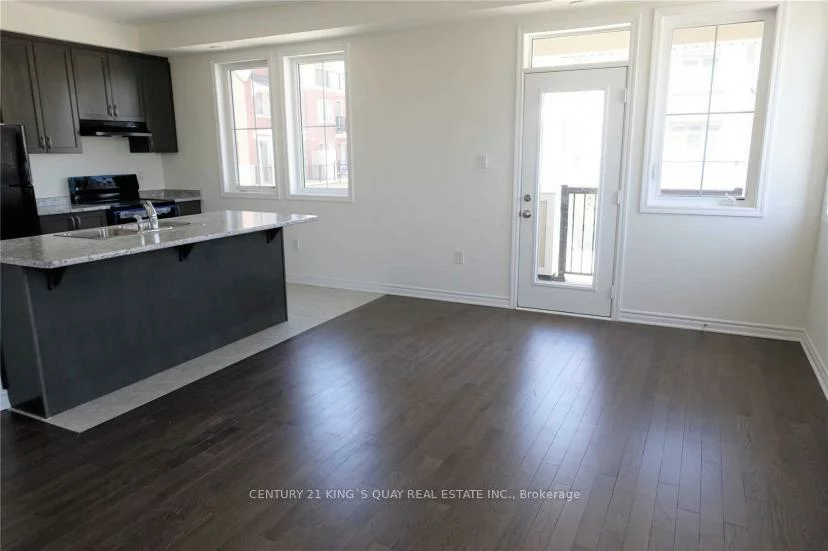 56, Cornell Centre, Cornell, Markham